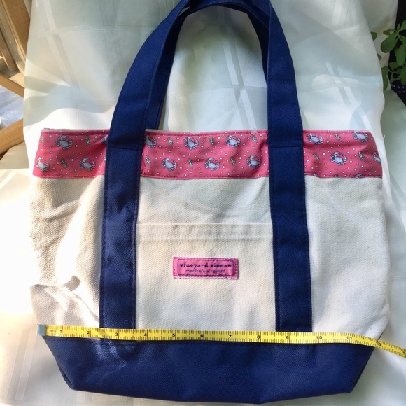 Vineyard Vines Handbags - Vineyard Vines Small Classic Tote